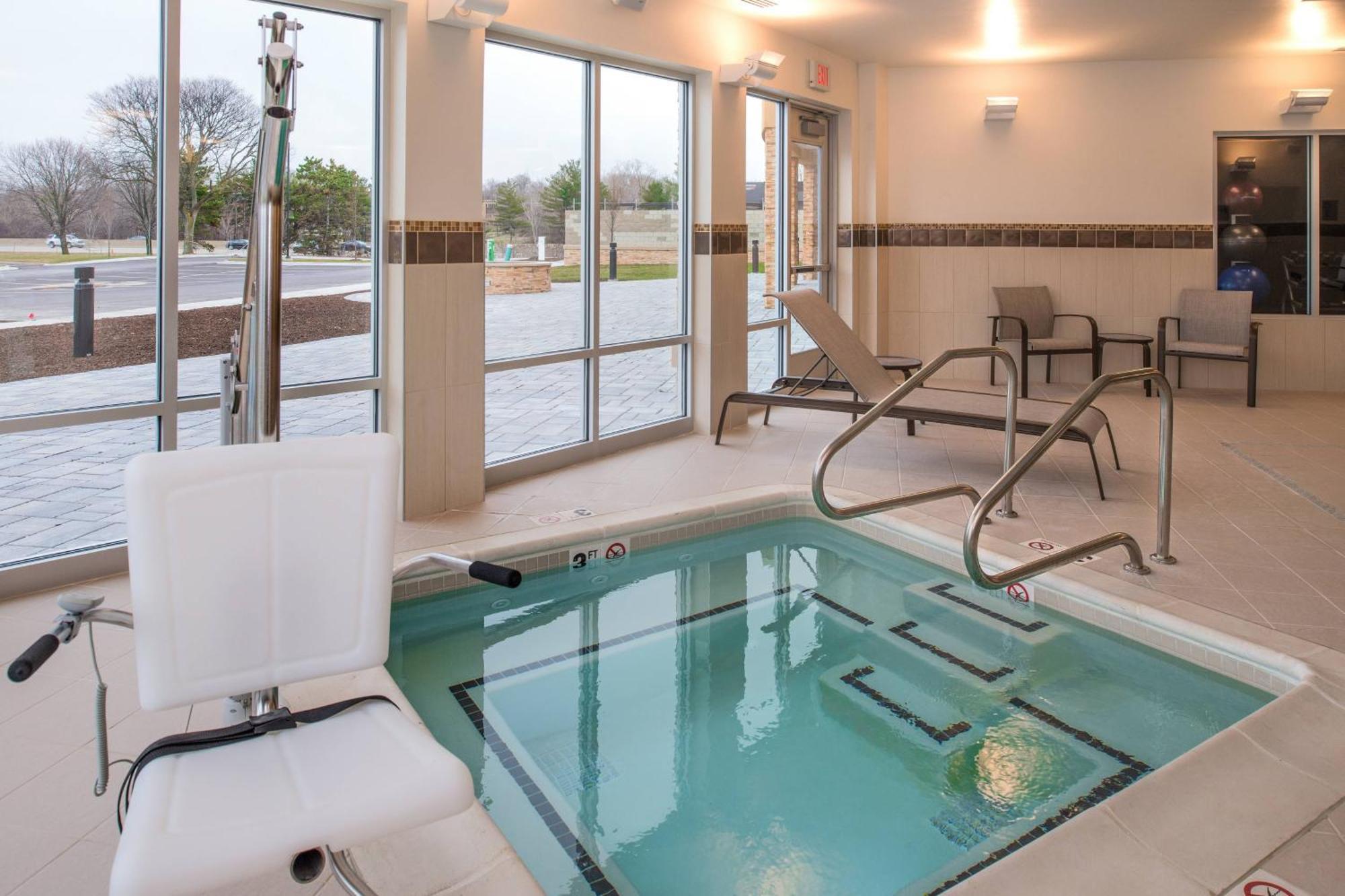 Courtyard By Marriott Detroit Farmington Hotel Farmington Hills Eksteriør billede