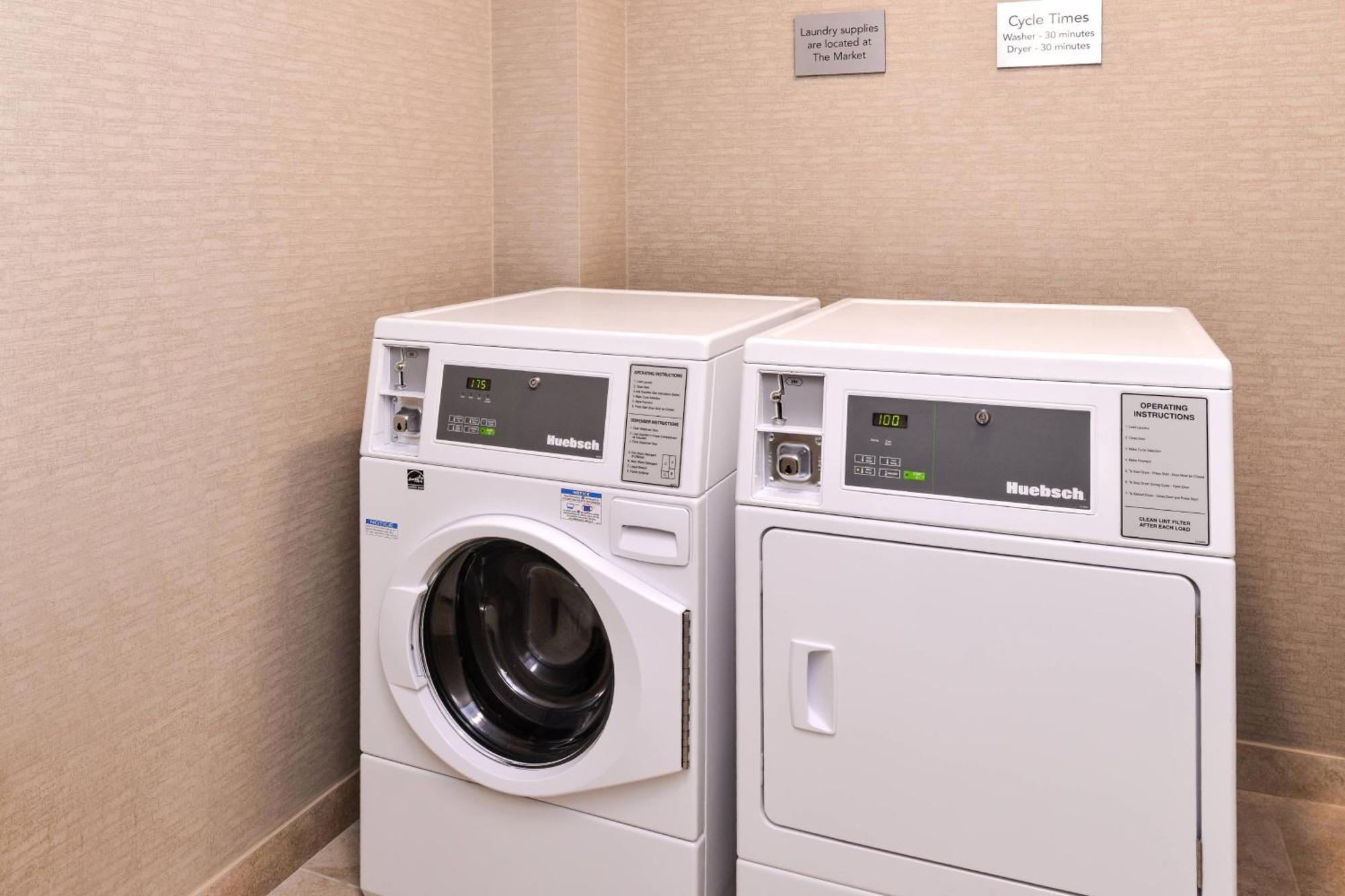 Courtyard By Marriott Detroit Farmington Hotel Farmington Hills Eksteriør billede