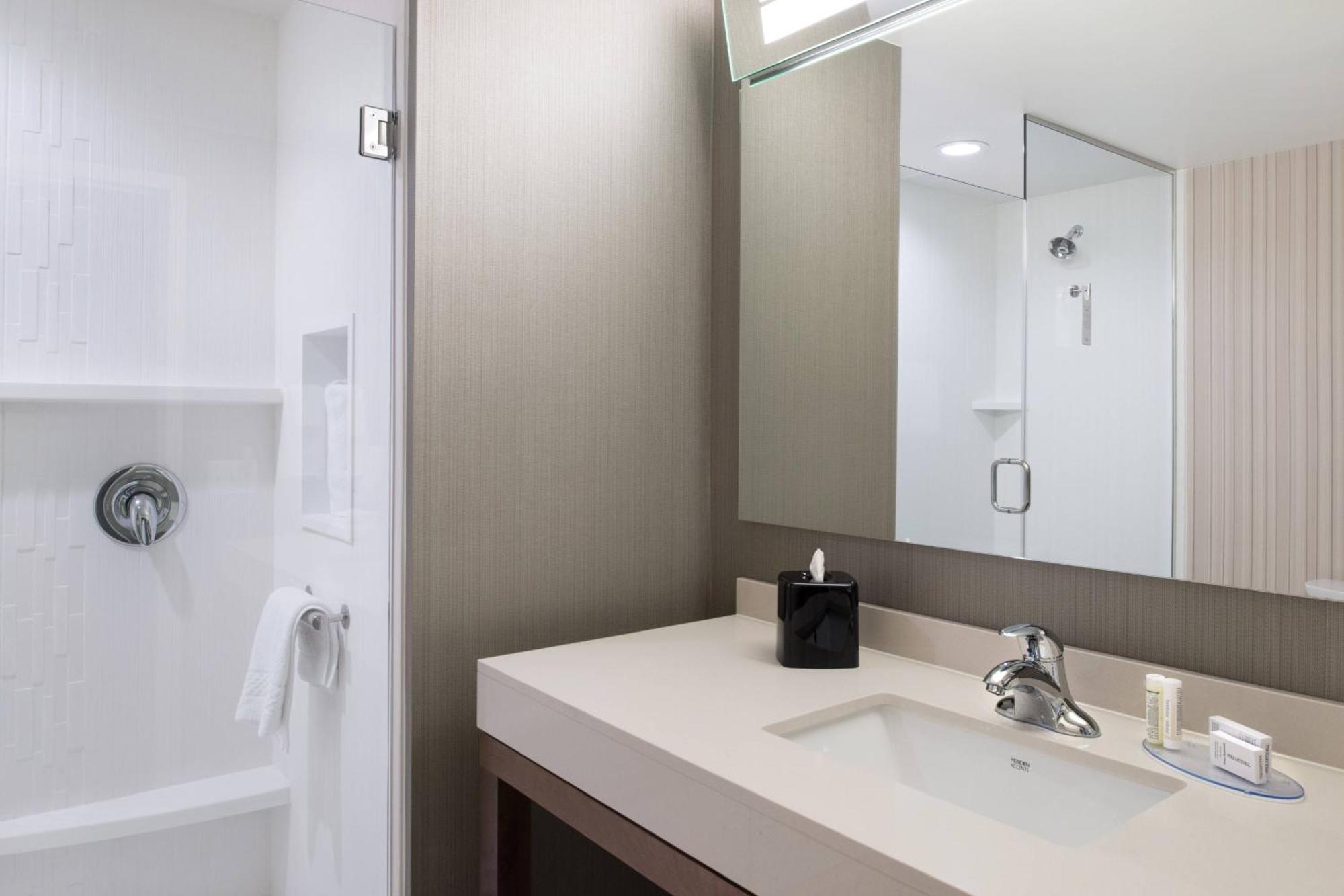 Courtyard By Marriott Detroit Farmington Hotel Farmington Hills Eksteriør billede